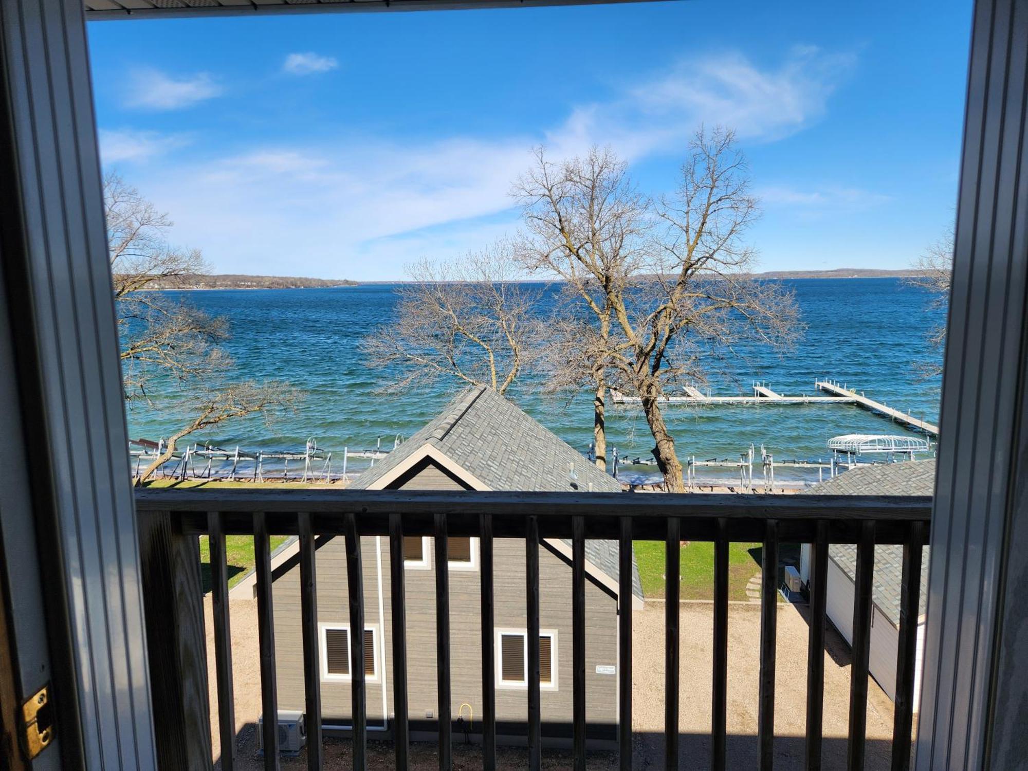 Viking Bay Resort And Lodge Miltona Eksteriør bilde